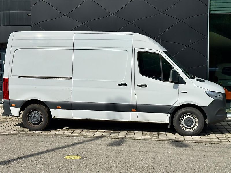 Mercedes-Benz eSprinter 0,0 312 KAWA S 47kWh - fotka 10 z 19