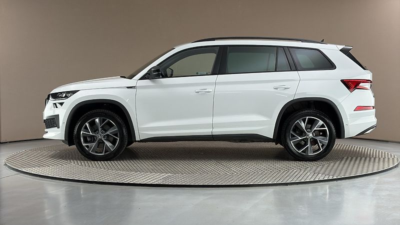 Škoda Kodiaq 2.0 TDI DSG 4x4 Sportline - fotka 4 z 30
