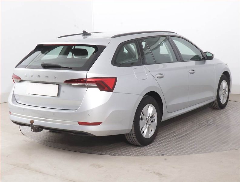 Škoda Octavia (2023) Ambition 2.0 TDI - fotka 5 z 15