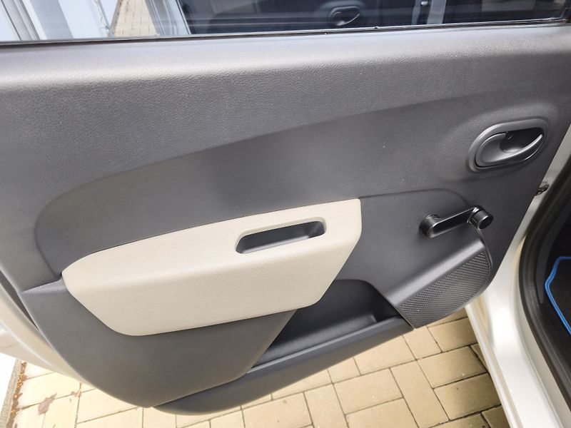 Dacia Lodgy (2013) 1,2TCe-85kW - fotka 18 z 22