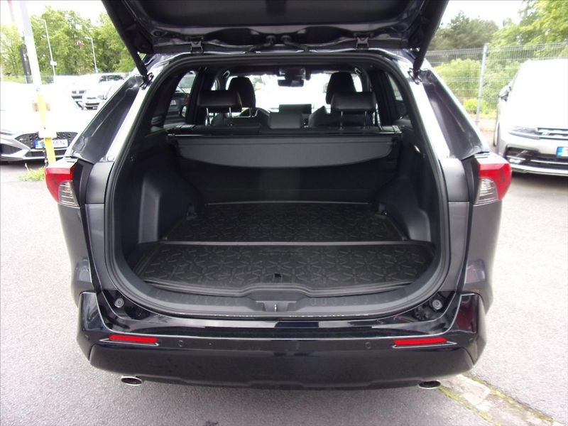 Toyota RAV4 2,5 PHEV 4WD Executive odp.DPH - fotka 15 z 33