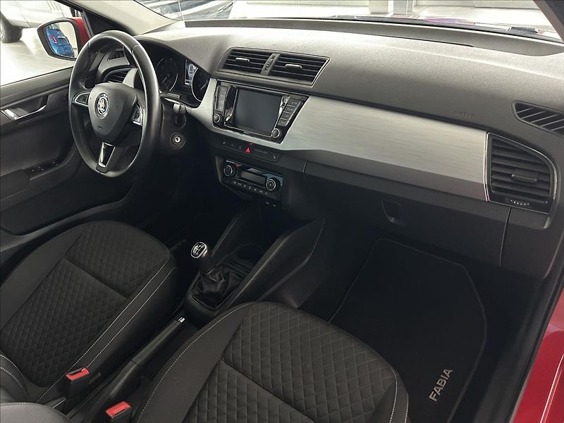 Škoda Fabia 1,0   MPI,DRIVE,SERVISKA,2.MAJ - fotka 9 z 28