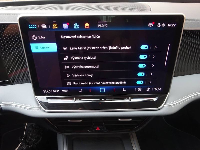 Volkswagen Passat (2024) 1,5 eTSi/ 110kW DSG Business - fotka 25 z 26