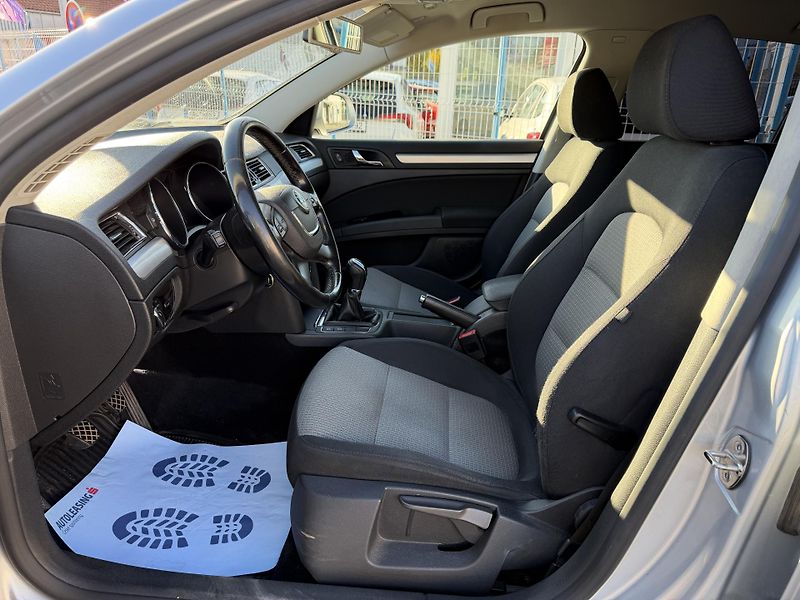 Škoda Superb II 2,0 TDi/103kW - Klima,ESP,. - fotka 11 z 71