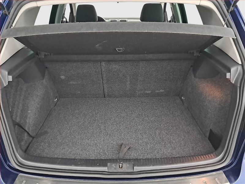 Volkswagen Golf (2006) 1.9 TDI , nová STK, zamluveno - fotka 12 z 15