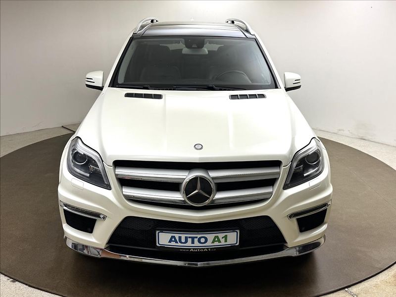 Mercedes-Benz GL 3,0 7-MÍST H/K PANO NZTOP TZ - fotka 2 z 53