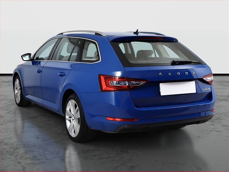 Škoda Superb (2018) 1.4 TSI, Automat, Tempomat - fotka 4 z 20