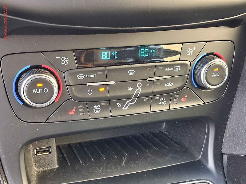 Ford Focus (2018) 2.0 TDCi, Titanium, AT - fotka 15 z 20