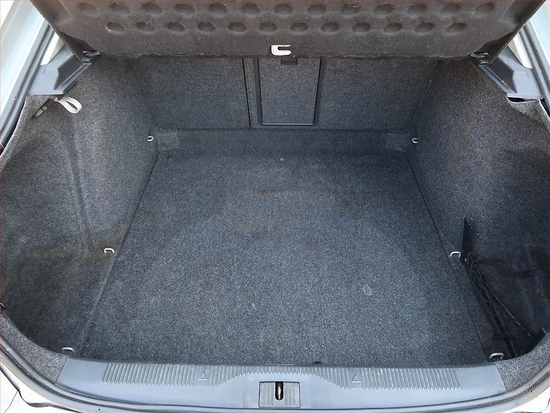 Škoda Octavia (2007) Ambiente 2.0 TDI, nová STK - fotka 13 z 16