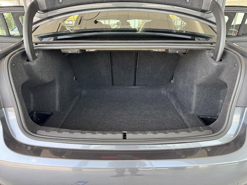 BMW Řada 3 320d 140kW*Kůže*PlnýServis*Taž - fotka 32 z 34