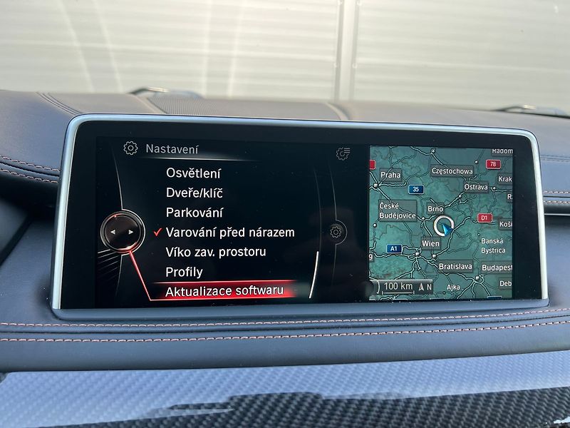 BMW X6 M 4.4 V8 512 kW-Akrapo - fotka 45 z 49