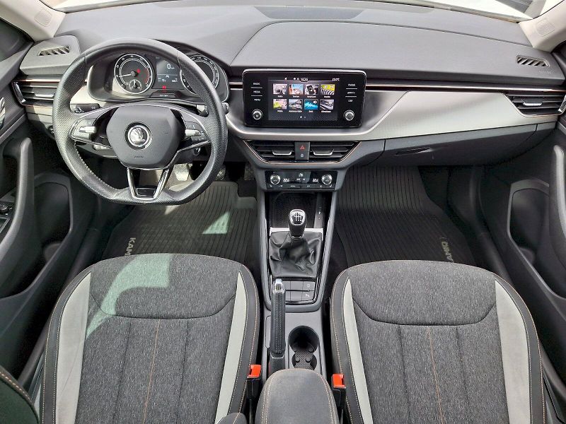 Škoda Kamiq (2022) Style 1,5TSi 110kW - fotka 5 z 35