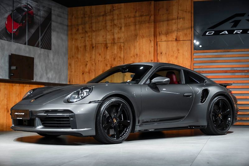 Porsche 911 Turbo, BOSE, ACC, VÝFUKY, MATR - fotka 1 z 20