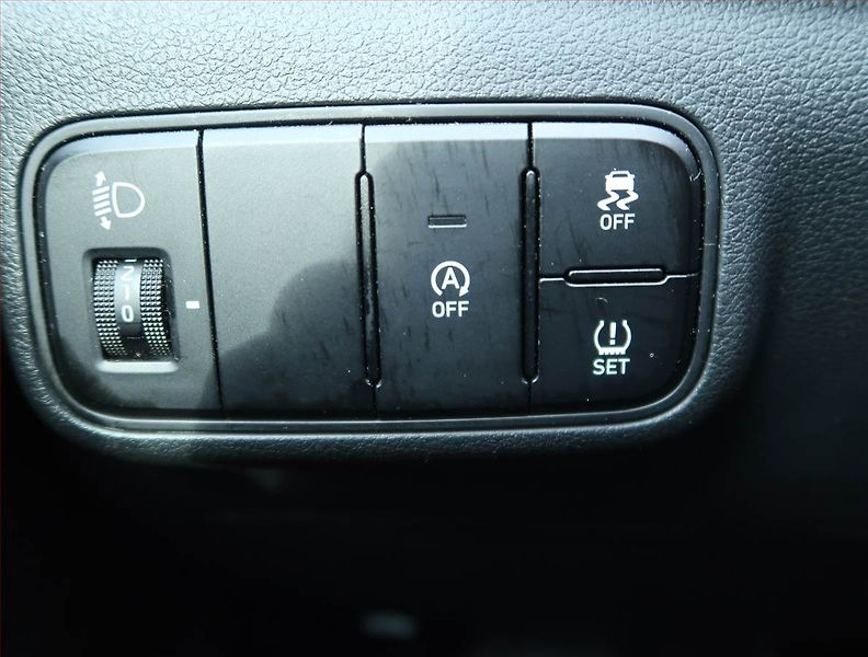 Hyundai Bayon (2022) Comfort Club 1.2 i, Serv.kniha - fotka 18 z 19