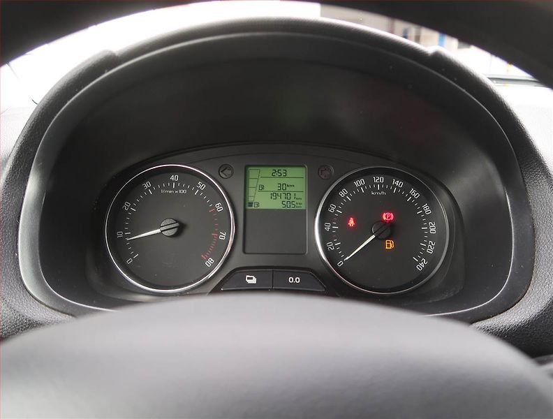Škoda Fabia (2014) 1.4 16V, Serv.kniha - fotka 11 z 14