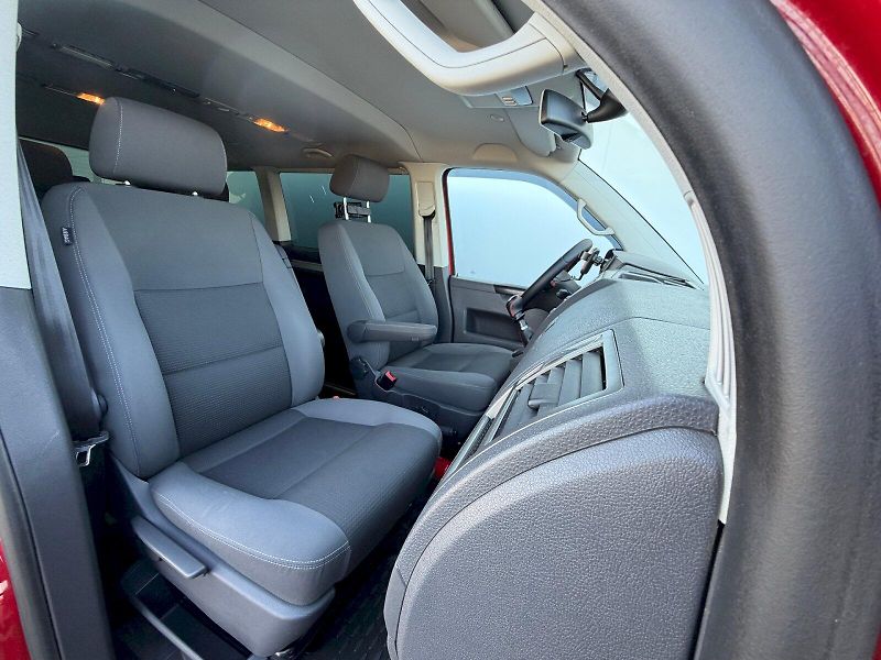 Volkswagen Multivan (2013) 2,0 TDI 103KW SPECIAL Manuál - fotka 30 z 35