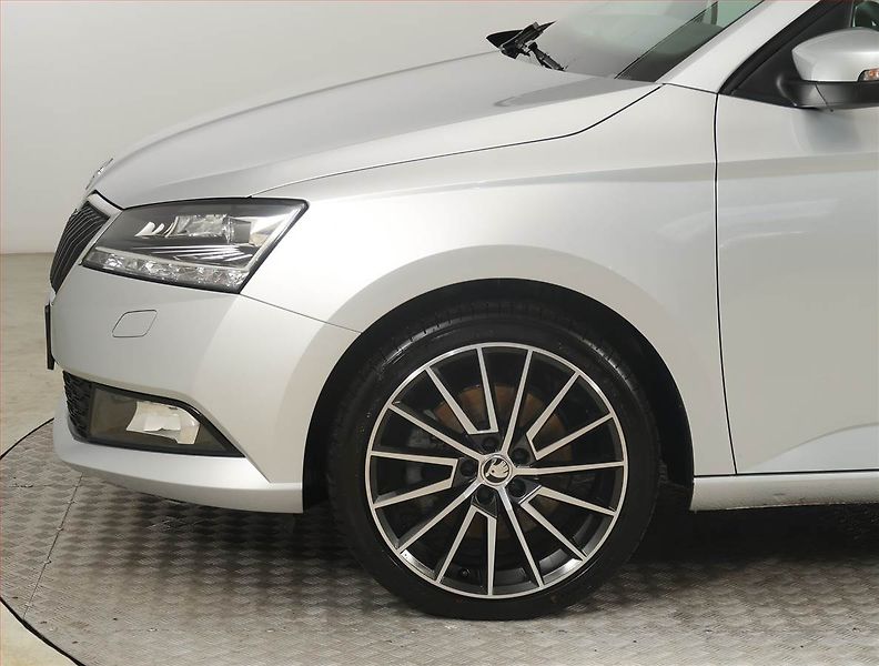 Škoda Fabia (2019) Style Plus 1.0 TSI, ČR,1.maj - fotka 14 z 20