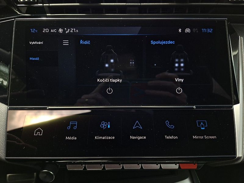 Peugeot 308 SW e-GT 115 kW/156k 54 kWh - fotka 26 z 30