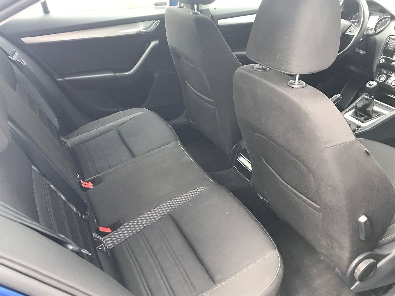 Škoda Octavia (2019) Ambition 1,5 TSI - fotka 18 z 25
