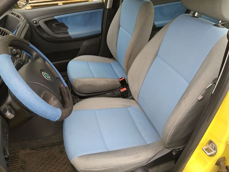 Škoda Fabia 1.2 HTP Classic - fotka 13 z 18