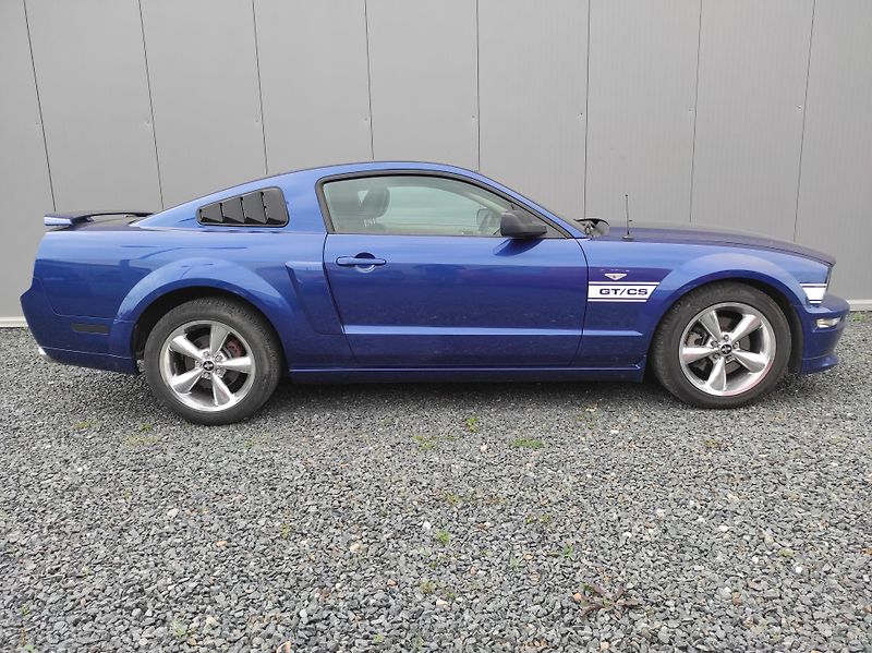 Ford Mustang REZERVACE  - fotka 8 z 19