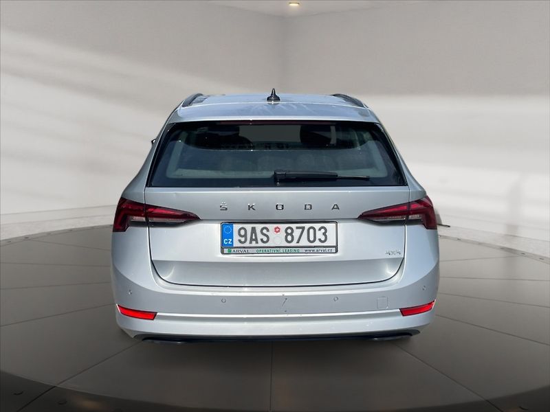 Škoda Octavia 2,0 TDI Ambition 4x4 DSG - fotka 5 z 11