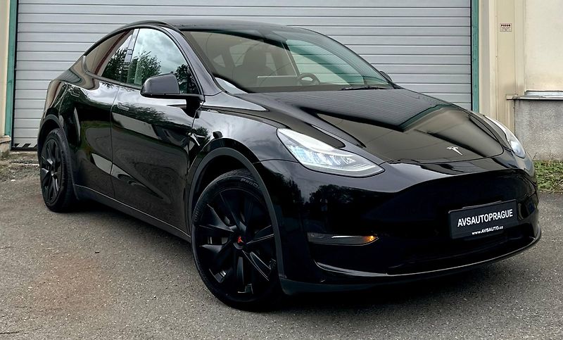 Tesla Model Y (2023) LONG RANGE DUAL MOTOR AWD 2023 - fotka 1 z 28