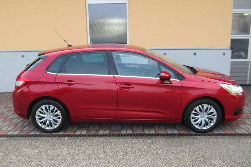 Citroën C4 1.6 VTi KLIMA TAŽNÉ 1.MAJITEL - fotka 3 z 21