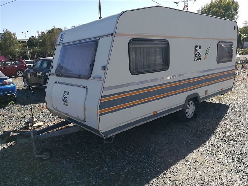 Knaus 450 předstan - fotka 1 z 15