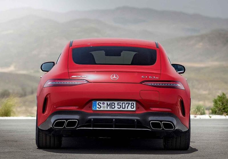 Mercedes-AMG GT 63 S E Performance