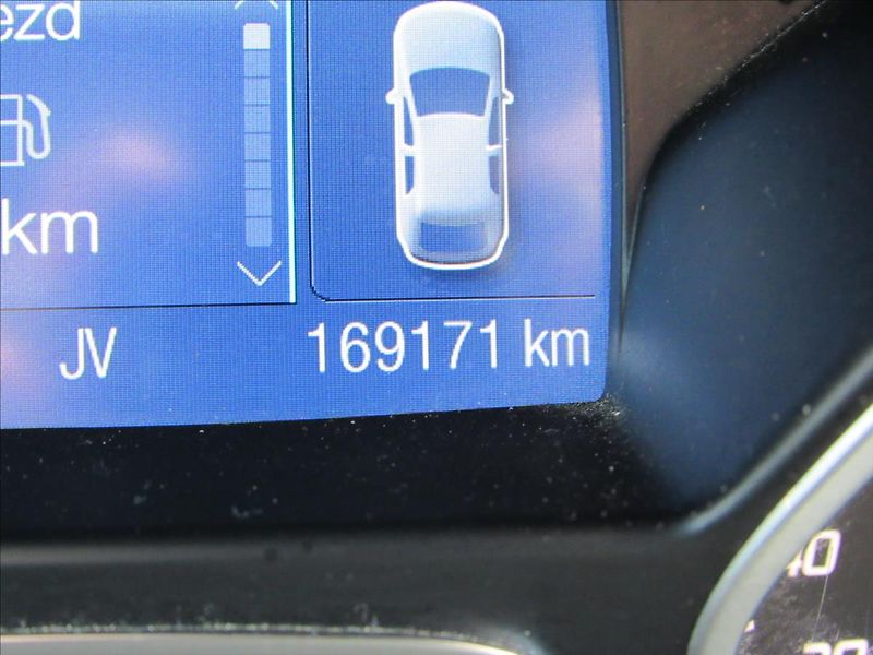 Ford Kuga 1,5 110kW 4x2 - fotka 14 z 36
