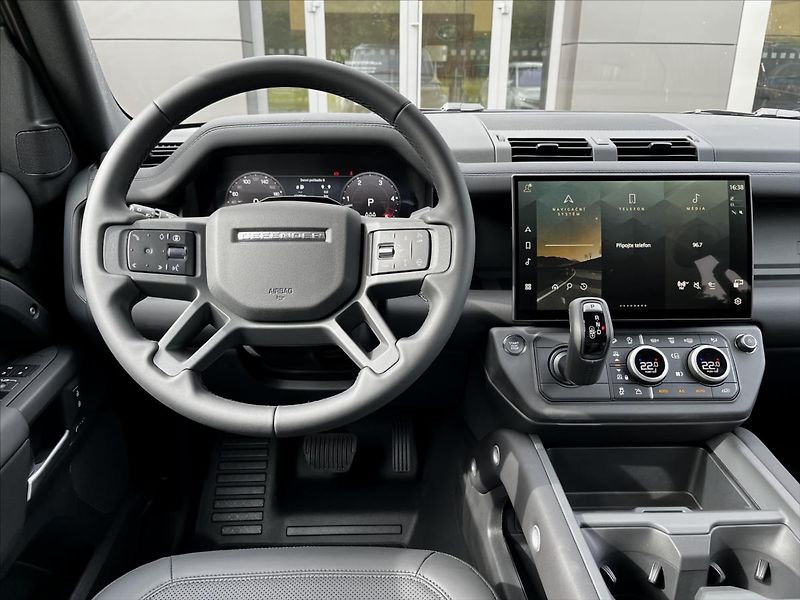 Land Rover Defender (2026) 3,0 110 X-Dynamic SE D200 AWD - fotka 10 z 18