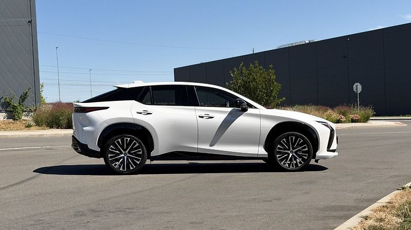 Lexus RZ 450e 450e LUXURY TOP PANORAMIC DIRE - fotka 8 z 27