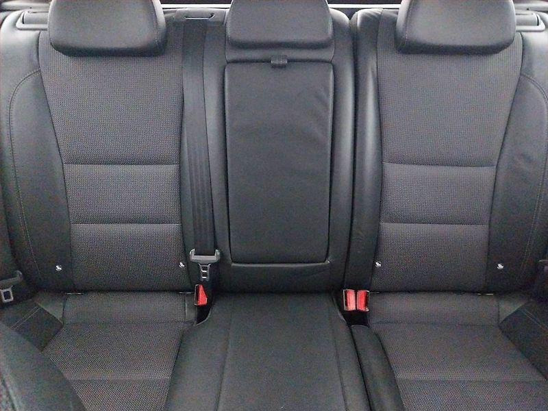 Hyundai i30 (2015) 1.6 CRDi, Tempomat - fotka 10 z 19