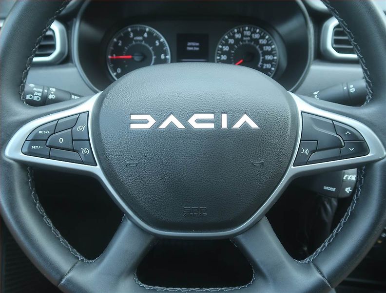 Dacia Duster (2023) 1.0 TCe, Serv.kniha, Tempomat - fotka 15 z 15