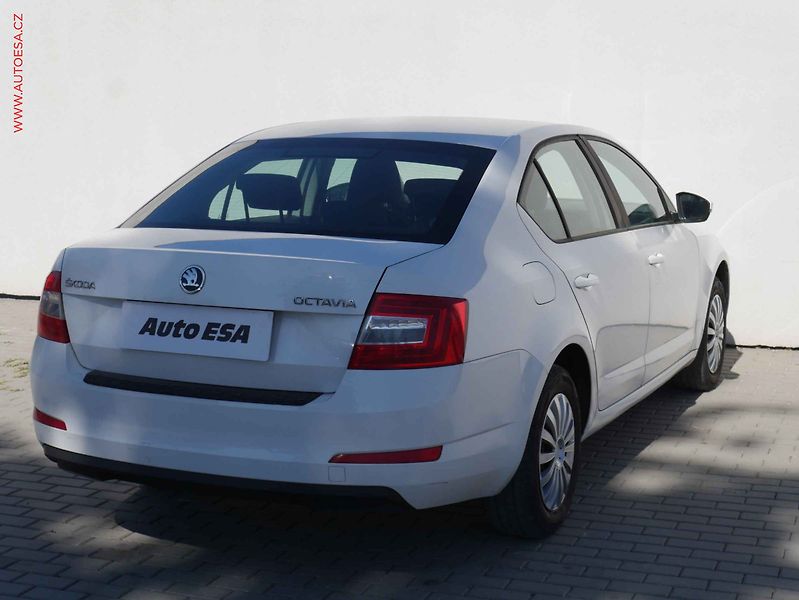 Škoda Octavia (2013) 1.6 TDi, ČR, Klima - fotka 4 z 16