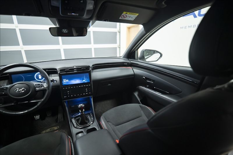 Hyundai Tucson 1,6 T-GDI N-LINE NAVI KAMERA - fotka 16 z 47