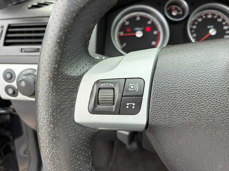 Opel Astra (2008) 1.9 CDTi, 110KW, GTC - fotka 20 z 29