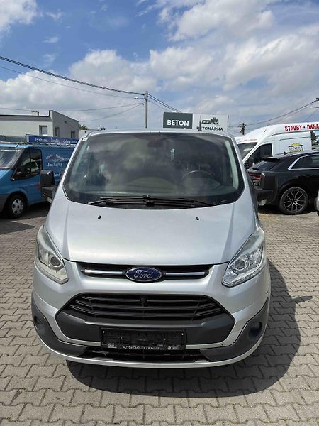 Ford Transit Custom (2015) L1-H1, 6 MÍST, KLIMA + TZ - fotka 1 z 13