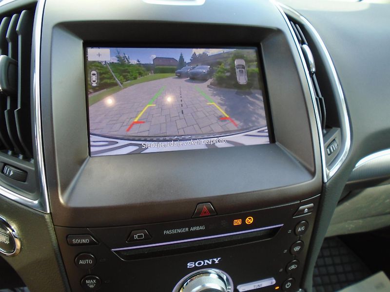 Ford Galaxy 2.0EcoBlue 140kW 8AT Titanium  - fotka 21 z 43