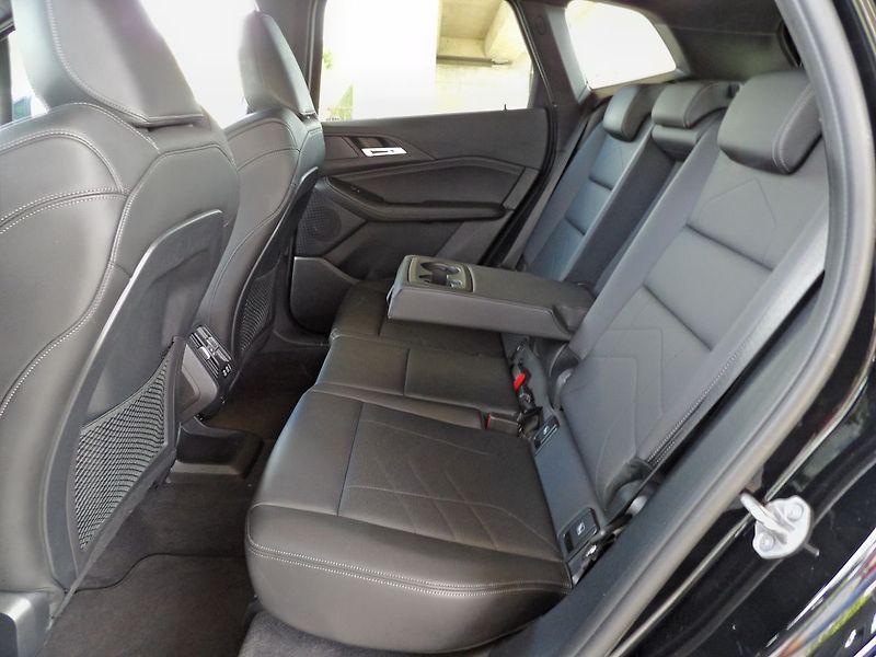 BMW Řada 2 2.0d 110kW A/T LED Tažné DPH - fotka 21 z 34