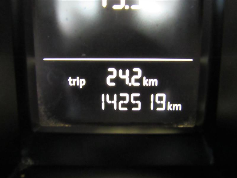 Volkswagen Golf 1,4 59kW - fotka 14 z 28
