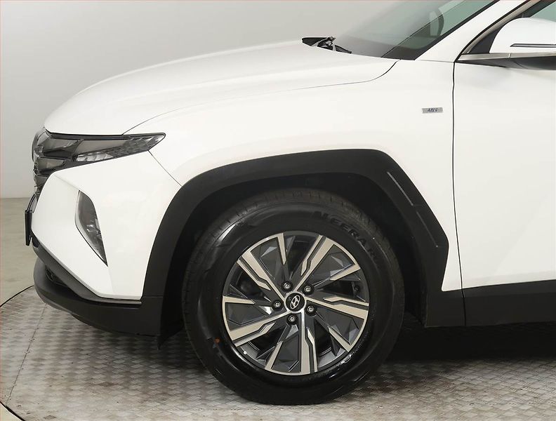 Hyundai Tucson (2021) 1.6 CRDi 48V MHEV - fotka 15 z 23