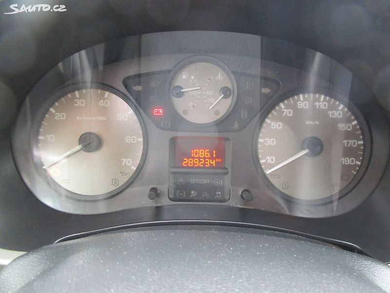 Peugeot Partner 1,6HDI-68KW-KOUP.vČR-1.MAJITEL - fotka 12 z 16