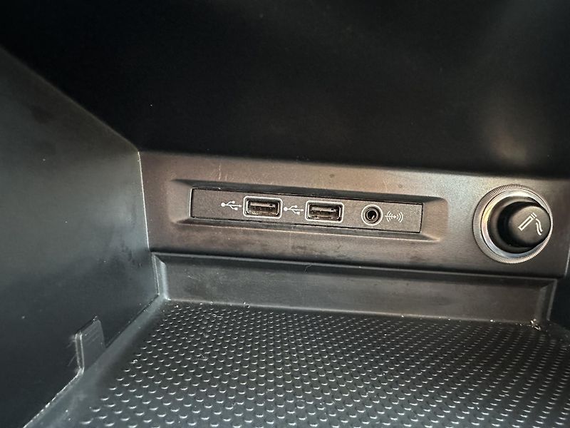 Volkswagen Tiguan (2020) 1.5 TSI 96 kW Head-Up - fotka 31 z 32