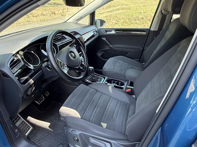 Volkswagen Touran (2018) Highline 1,4 TSI DSG, odpočet - fotka 7 z 37