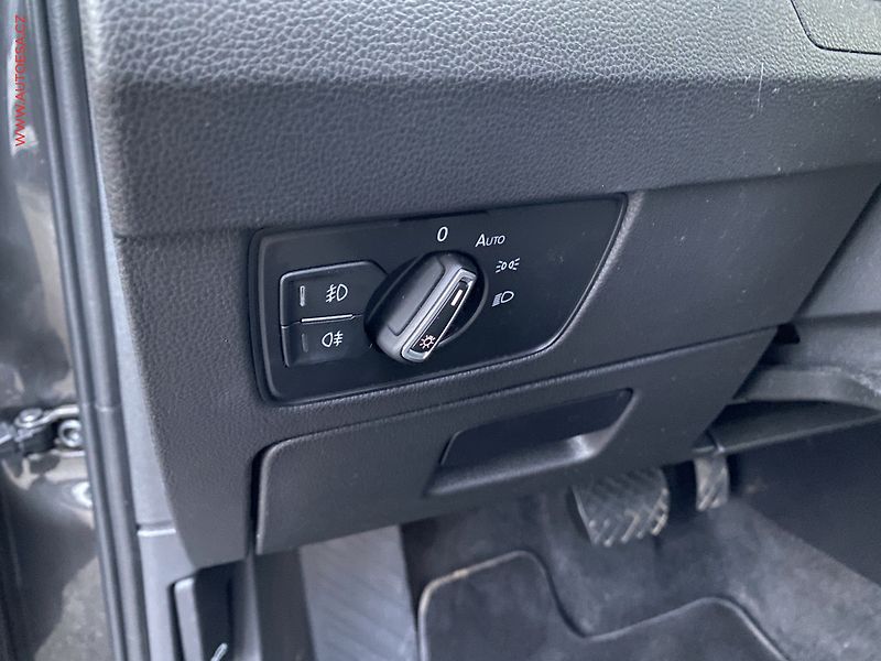 Volkswagen Passat (2020) 2.0 TDi, Business, DSG, LED - fotka 16 z 19