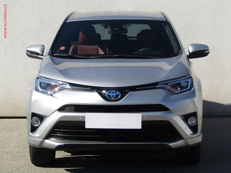 Toyota RAV4 (2016) 2.0 D-4D 4x4, ČR, AC, navi - fotka 2 z 3