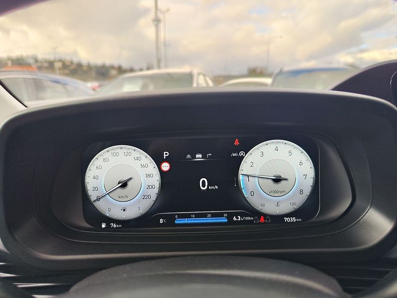 Hyundai i20 1.0 T-GDI/74kW Smart DCT - fotka 13 z 28