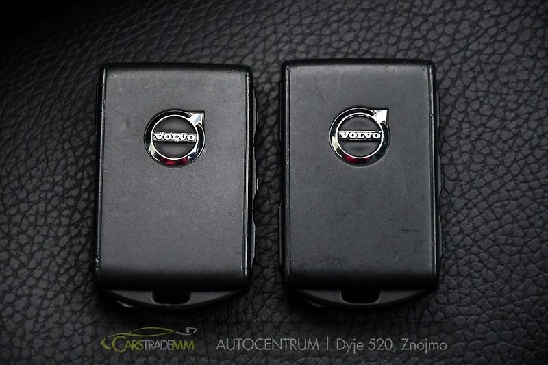 Volvo V60 2,0 T6 186kW PHEV TWIN ENGINE - fotka 35 z 51